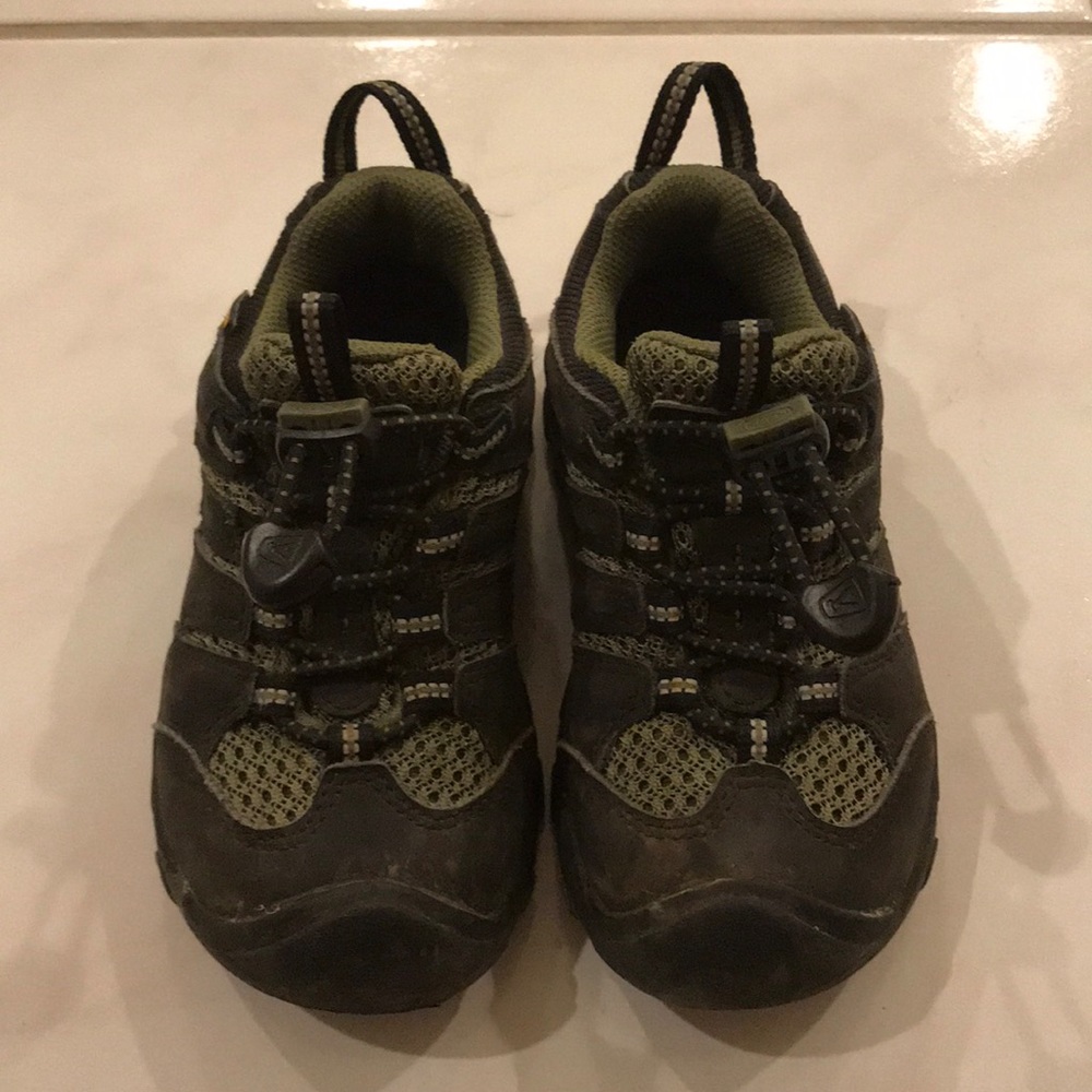 Keen toddler boy waterproof hiking shoes